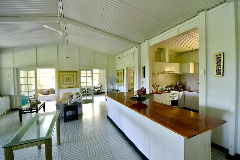 Cow Bay Hilltop Escape 0*, Cow Bay Australia